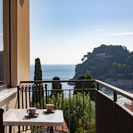 Fenetre Sur Le Blue Apartment Taormina Exterior photo